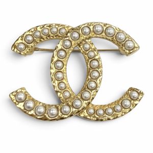 Mint condition★CHANEL A24S ABD375 Coco Mark Faux Pearl Brooch Gold White Made in France Women's with Box and Dust Bag
