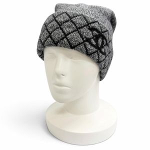 Mint condition △CHANEL 18A 94% Cashmere Matelassé Coco Mark Knit Cap Beanie Grey Authentic Women's/Men's