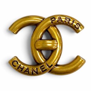 Excellent condition △CHANEL B21K Coco Mark Logo Turnlock Design Brooch Gold Made in Italy Women's Recommended◎