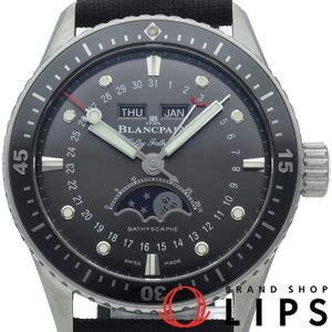 Blancpain Fifty Fathoms Bathyscaphe complete Calendar Moon Phase 43mm 5054-1110-B52A
Box, warranty card included. Stainless steel/sail canvas men's watch, gray. Polished. Excellent condition. [Used]