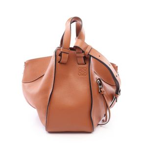 [중고] LOEWE 손가방 HAMMOCK SMALL 2WAY 브라운 레더 핸드백 여성용 Used B