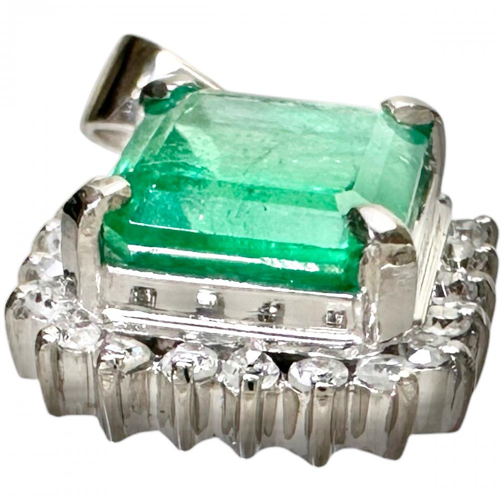 エメラルド 1.53ct ダイヤモンド 0.17ct ペンダントトップ Pt900