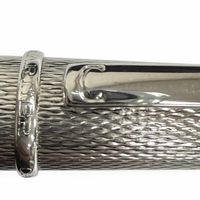 全新狀態 □CartierDiabolo de Cartier 藍色寶石原子筆,銀色,法國製造,男士,書寫功能已確認。