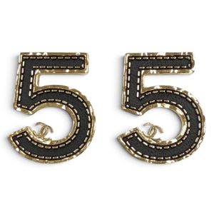 Excellent condition★CHANEL B23S Coco Mark 5 motif earrings, black and gold, made in Italy, women's, with box and dust bag.