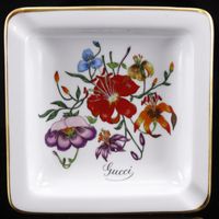 Gucci Square Ashtrays, Set of 4, Other Goods, Richard Ginori Collaboration, Flower Design, Vintage Ceramic, White, Flower Pattern, Set of 4 square ashtrays - [Used]