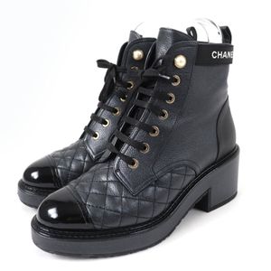 Mint condition☆CHANEL G38514 Logo Matelassé Lace-up Leather Ankle Boots with Faux Pearls, Black, Size 37, Made in Italy, Women's