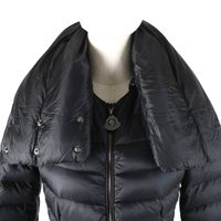 成色極佳 △ MONCLER VERNDIS 可拆卸領子設計圍脖式logo拉鍊羽絨服，黑色，0碼，正品女款