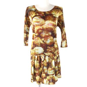 Excellent condition △ PLEATS PLEASE by Issey Miyake PP83-JK552/PP83-JG555 Popcorn print cut-and-sew top and mini skirt set. Braun /yellow tones. Top: 3, Bottom: 1. Authentic, Made in Japan. Women's. Highly recommended!