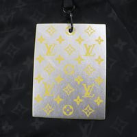 成色極佳 ▼LOUIS VUITTONLouis Vuitton 22AW HNK48W 中長款 Monogram 印花連帽風衣，黑色，尺寸 50，附衣架和防塵袋，義大利製造，正品男士