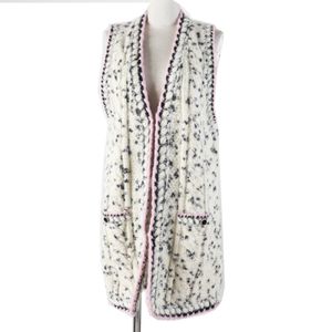 Mint condition ◎ CHANEL 2021 model 21A P71038 Cashmere blend Runway long knit vest Ecru Black Gold Pink Size 36 Made in Italy Authentic Women's