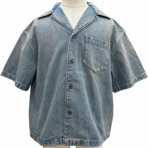 최상급 컨디션▼Prada 2025년형 GEC068 100% 코튼 데님 재킷 반팔 셔츠 블루 M 이탈리아제 정품 남성용 (가먼트, 옷걸이 포함)
