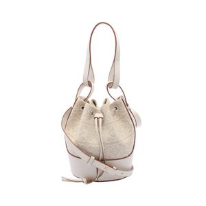 [중고] LOEWE 숄더백 벌룬백 스몰 아나그램 자카드 A710C31X41 화이트/아이보리 캔버스 레더 벌룬백 스몰