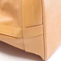 [중고] LOUIS VUITTON 숄더백 노에 M44006 위니펙 베이지 레더 여성용 Used A