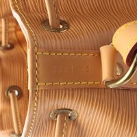 [중고] LOUIS VUITTON 숄더백 노에 M44006 위니펙 베이지 레더 여성용 Used A