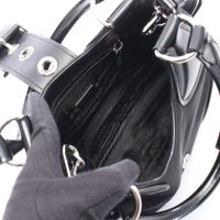 [중고] Prada PRADA 손가방 MOON 1BA381 블랙 나일론 레더 Re-Edition 2002 문 패디드 백 여성용 Used A
