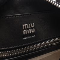 [중고] MIU MIU 비반 2WAY 손가방 5BB2002BBLF0002 가죽 여성용 손가방 새상품