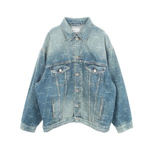 [중고] BALENCIAGA 데님 재킷 로고 패턴 디스트로이드 오버사이즈 데님 재킷 남성용 Used A