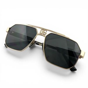 狀況極佳 ▲ DOLCE&GABBANA DG2294 Dark Sicily DG 標誌太陽眼鏡，黑色和金色，尺寸 59⬜︎45 145，義大利製造，正品，男士，帶盒子。