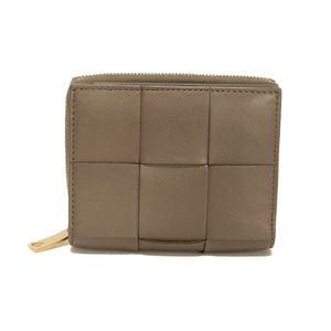 Used BOTTEGA VENETA Cassette Small Zip-Around Wallet, Mocha Braun, Snap Button Closure, Bill Compartment, Card Case, Coin Purse, RFID IC Chip, Maxi Intrecciato, Taupe Gray, Bi-fold Wallet, 750253 VCQC 2560