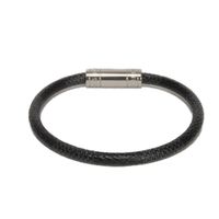 สินค้ามือสอง LOUIS VUITTON สร้อยข้อมือ Keep It รุ่นปัจจุบัน ไซส์ 19 โลโก้ สีดำ เทา ล็อคแบบกด สีเงิน ลายตาราง Damier Graphite Noir M8152E