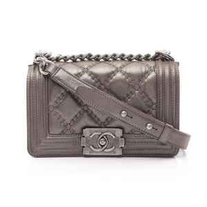 [중고] Chanel 샤넬 숄더백 보이 샤넬 스몰 그레이 카프스킨(소가죽) 보이 샤넬 스몰 체인 숄더백 여성용 Used B
