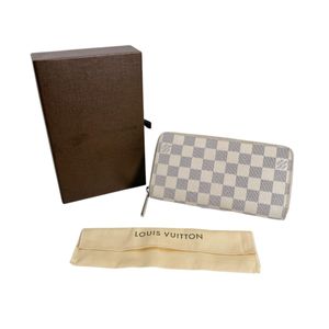 หลุยส์ วิตตอง N60019 Azur ซิปรอบ Zippy Wallet กระเป๋าสตางค์ยาว
 LOUIS VUITTON สีขาว【สินค้ามือสอง】