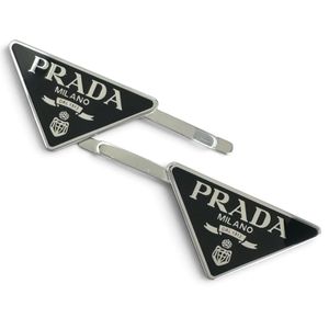成色極佳 ▲PRADA 1IF051 金屬三角形Logo髮夾，兩件套，黑色和銀色，義大利製造，女士款，附包裝盒