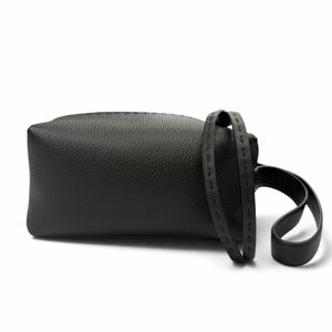 成色極佳 ▼ FENDI 7N0149 皮革 Selleria Louis FF 金屬二件組手拿包 黑色 銀色五金 男士