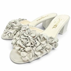 Unused item △CHANEL G46359 Leather Coco Mark Beaded Flower Motif Mule Sandals Light Gray Gold Hardware Size 37.5 Made in Italy Women's Comes with Dust Bag
