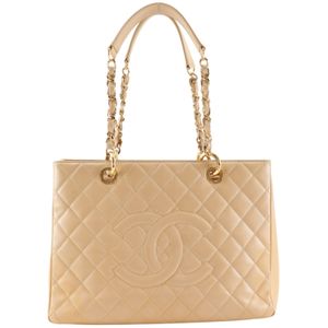 ชาแนล CHANEL Grand Shopping Tote กระเป๋าโท้ท Matelassé GST หนังคาเวียร์ สีเบจ ผลิตในอิตาลี ปี 2012 สีเบจ สะพายไหล่ แบบเปิด Grand shopping tote สำหรับสุภาพสตรี【มือสอง】