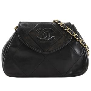ชาแนล CHANEL กระเป๋าสะพายไหล่สายโซ่ รุ่น Matelassé วินเทจ หนังแกะ สีดำ ผลิตในอิตาลี สะพายข้าง กระดุมสแน็ค สำหรับสตรี【มือสอง】