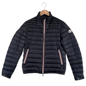 成色極佳 ▲ MONCLER Daniel 標誌貼片土耳其捲邊輕薄羽絨外套 黑色 0碼 正品 男款