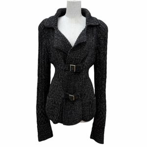 สภาพดีเยี่ยม☆CHANEL ชาแนล 09A P36596K02305 เสื้อคาร์ดิแกนและโบเลโร ถักผสมแคชเมียร์ วูล และโมแฮร์ ประดับโลโก้ CC แขนยาว สีดำ ไซส์ IT 40 ผลิตในอิตาลี สำหรับสตรี