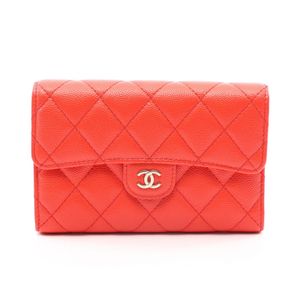 【Used】 ชาแนล CHANEL กระเป๋าสตางค์สามพับ Matelasse สีแดง หนังคาเวียร์ (Grained Calfskin) กระเป๋าสตางค์สามพับ Matelasse สำหรับผู้หญิง สภาพ A
