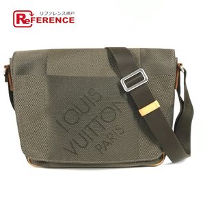 LOUIS VUITTON Damier Geant Petit Messager Shoulder Bag
