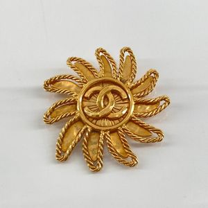 [Pre-owned] CHANEL Coco Mark Sun Brooch 94・A Gold