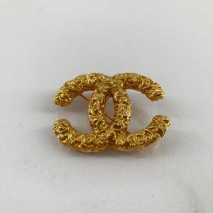 CHANEL Coco Mark Lava GP 93A Brooch Gold