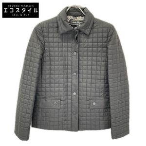 Salvatore Ferragamo 黑色尼龍花卉印花真絲襯裡 Gancini Charm 絎縫夾克，40 碼 [二手]