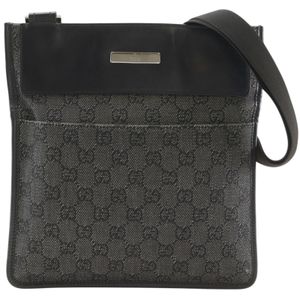 กระเป๋าสะพายไหล่ กุชชี่ GUCCI รุ่น 27639 ผ้า GG Canvas สีดำ สะพายเฉียง สะพายไหล่ ขนาด A5 ปิดด้วยแถบตีนตุ๊กแก สำหรับผู้ชาย [สินค้ามือสอง]