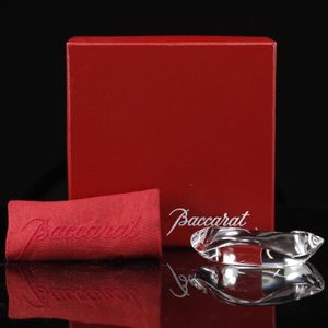 บาคาร่า Baccarat กำไลข้อมือและสายรัดข้อมือ รุ่น Koquirage คริสตัล สีใส สำหรับสตรี【สินค้ามือสอง】
