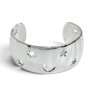 สภาพดีเยี่ยม△HERMES เฮอร์มีส 925 Moon Star กำไลข้อมือและสายรัดข้อมือ เครื่องประดับ ดีไซน์ฉลุลาย สีเงิน ผลิตในฝรั่งเศส น้ำหนัก 53.6 กรัม สำหรับสตรี